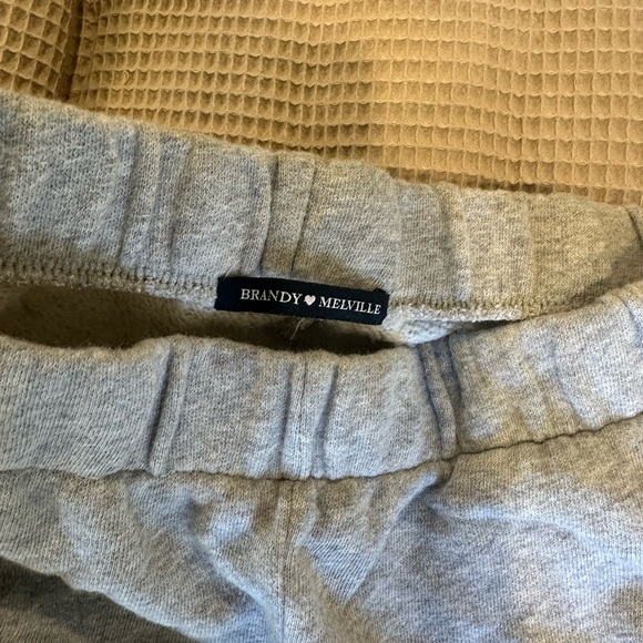 Brandy Melville joggers - Picture 3 of 4